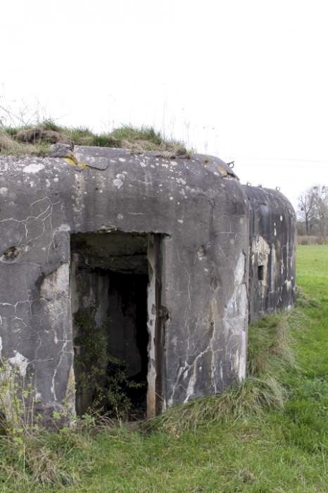 Ligne Maginot - CONFLUENT 3 - (Blockhaus pour arme infanterie) - L'entrée ouest - Christian LENHARD
