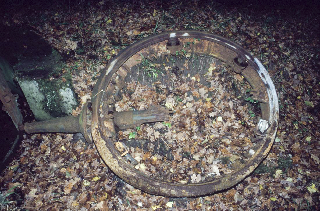 Ligne Maginot - HUEHNERBERG (TD N° 173) - (Cuve pour arme d'infanterie) - La TD n°173, qui était installée dans cet emplacement, dans son état de 1991 avant récupération et valorisation. - Marc et Lucas AMMANN