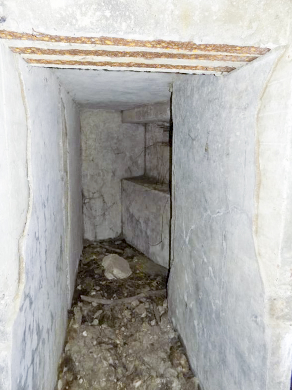 Ligne Maginot - 103 - CHATEAU BELLEVUE - (Blockhaus lourd type STG / STG-FCR - Double) - Vers créneau observation - R Tucker