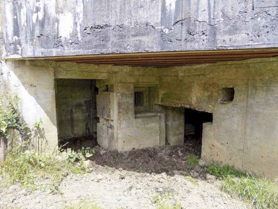 Ligne Maginot - 107 - LONGUES ORGIERES - (Blockhaus lourd type STG / STG-FCR - Double) - Les entrées - R Tucker