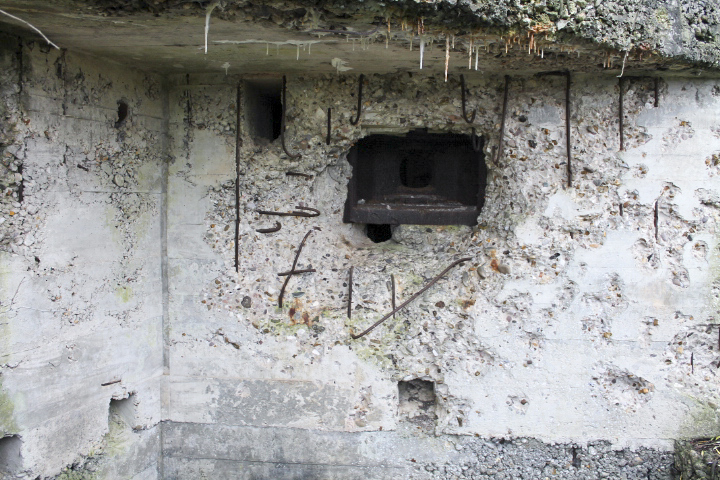 Ligne Maginot - MC30 - STG C - (Casemate d'infanterie - double) - Créneau mitrailleuse - Christian LENHARD
