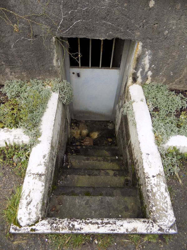 Ligne Maginot - 220 - WADELINCOURT NORD-EST - (Blockhaus pour canon) - L'entrée hommes - R Tucker