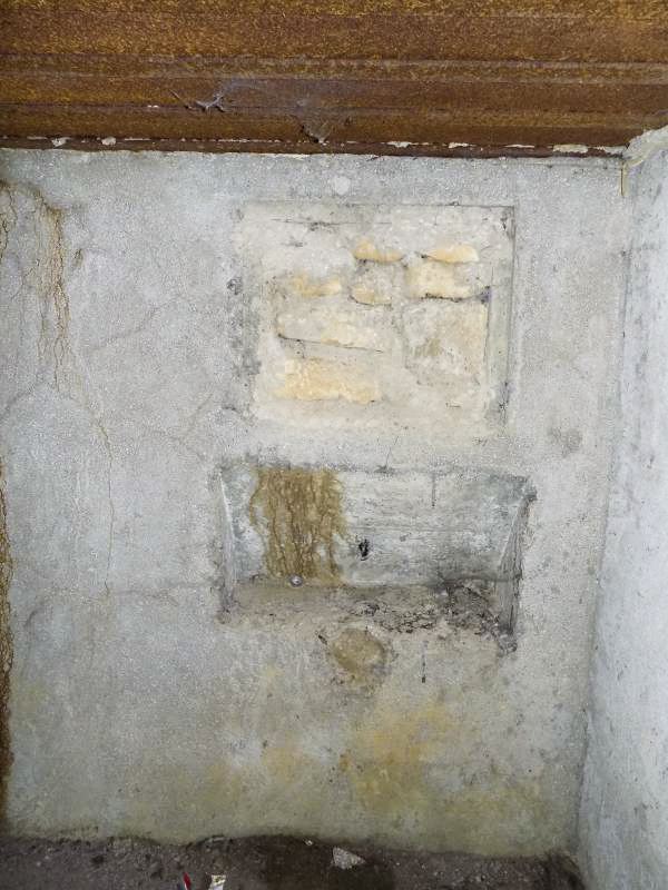Ligne Maginot - 300 - CANAL DES ARDENNES - (Blockhaus pour arme infanterie) - Face droite, créneau Hotchkiss droite - R Tucker