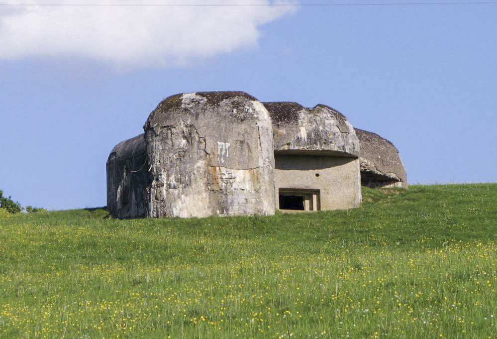 Ligne Maginot - BELLEVUE - (Casemate d'artillerie) - Créneau de tir - J-F ALTHAUS - MMHA