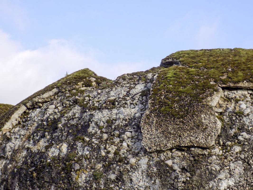 Ligne Maginot - BELLEVUE - (Casemate d'artillerie) - Détail, les dégâts - R Tucker