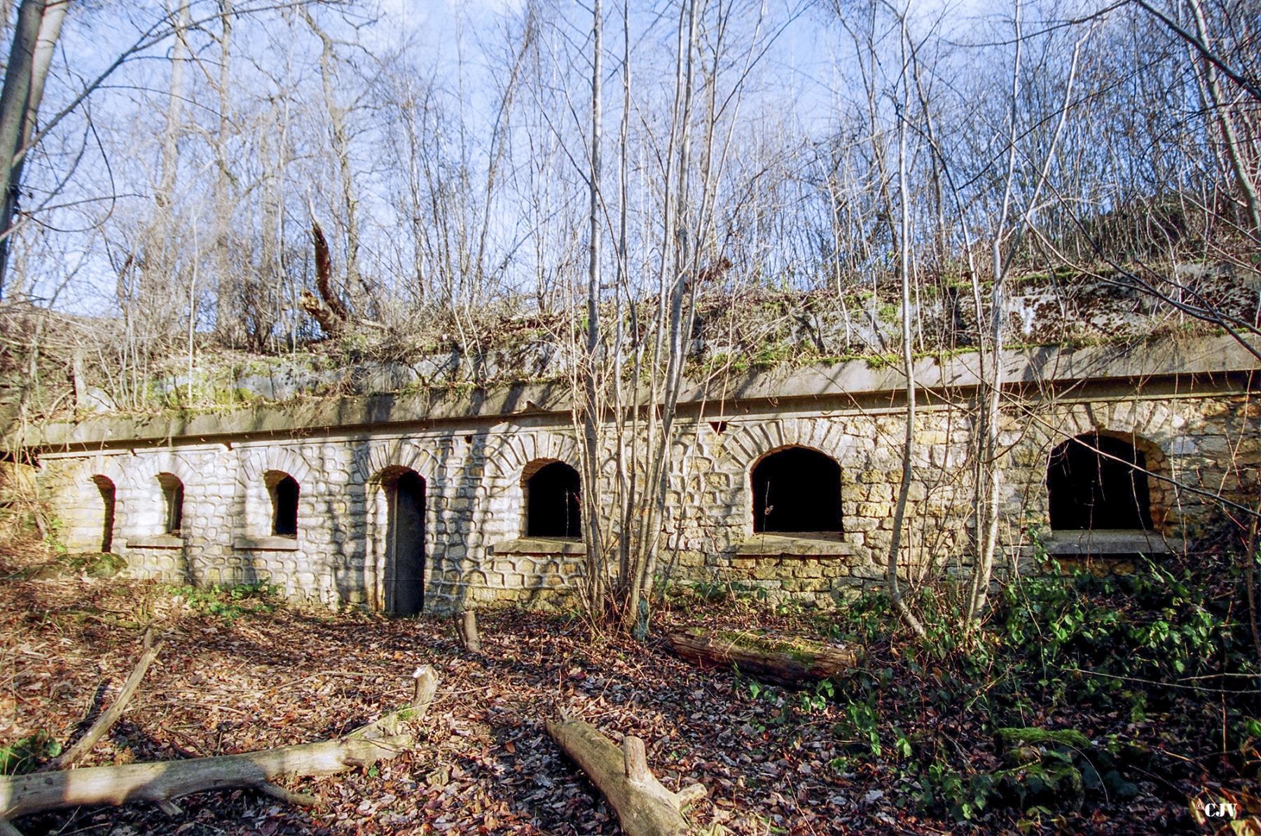 Ligne Maginot - FOND DAGOT (55° DI) - (PC de Secteur) - Le second bâtiment cote  Est - Lia VERMEULEN
