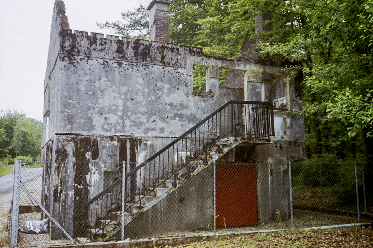 Ligne Maginot - MF10 - M - BOIS DE SAINT MENGES - (Poste GRM - Maison Forte) - L'état 1994 - R Tucker