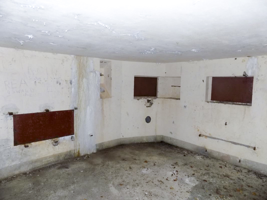 Ligne Maginot - MF10 - M - BOIS DE SAINT MENGES - (Poste GRM - Maison Forte) - Faces frontale et droite - R Tucker