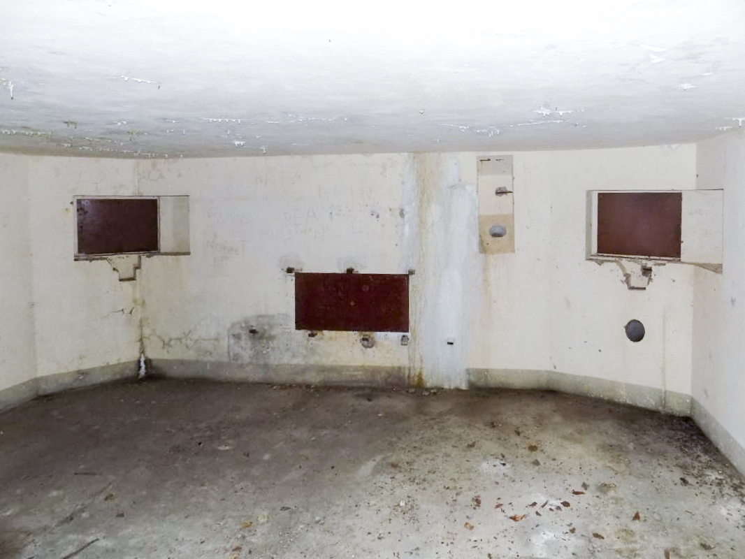 Ligne Maginot - MF10 - M - BOIS DE SAINT MENGES - (Poste GRM - Maison Forte) - Face frontale - R Tucker