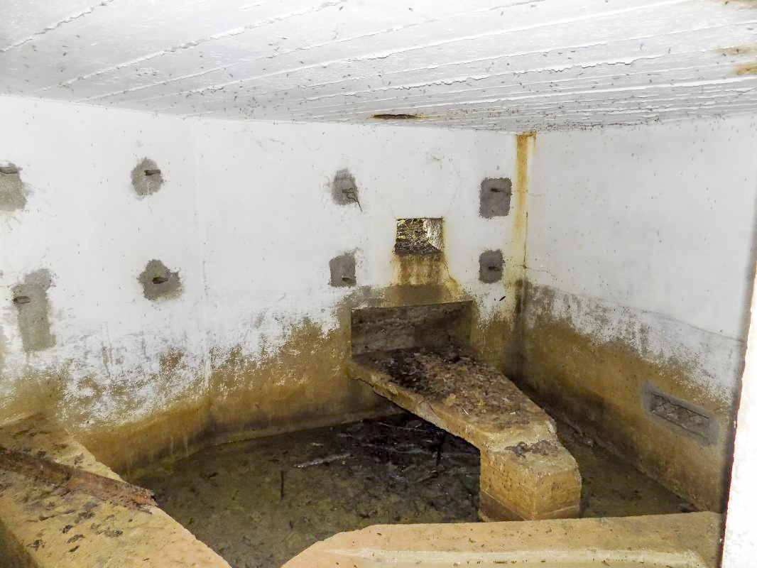 Ligne Maginot - 32A - SAINT OEUVRE - (Blockhaus pour canon) - Créneau droite, Hotchkiss - R Tucker
