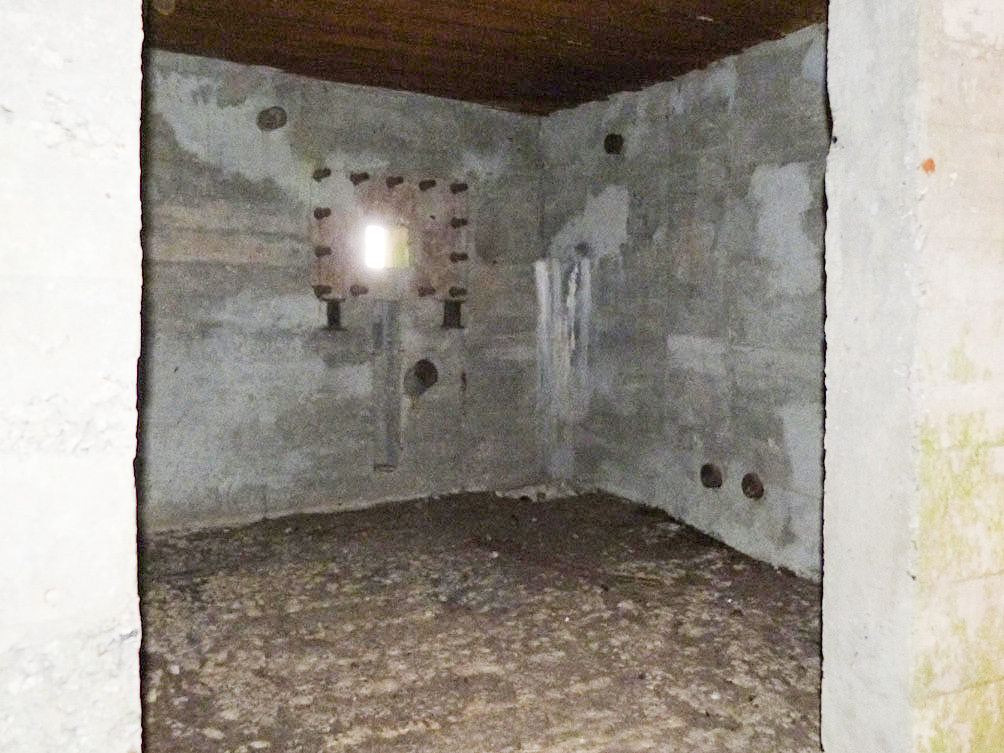 Ligne Maginot - CEZF-18 - LA CASSINE OUEST - (Casemate d'infanterie - double) -  - JMBrams