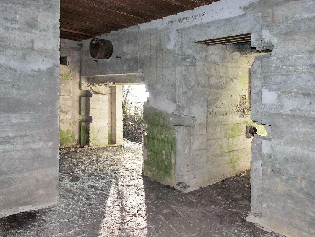 Ligne Maginot - CEZF-18 - LA CASSINE OUEST - (Casemate d'infanterie - double) -  - JMBrams