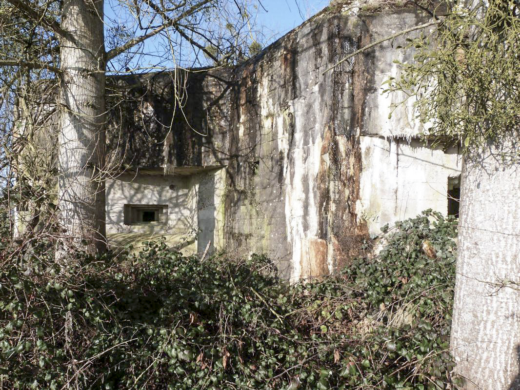 Ligne Maginot - CEZF-18 - LA CASSINE OUEST - (Casemate d'infanterie - double) -  - JMBrams
