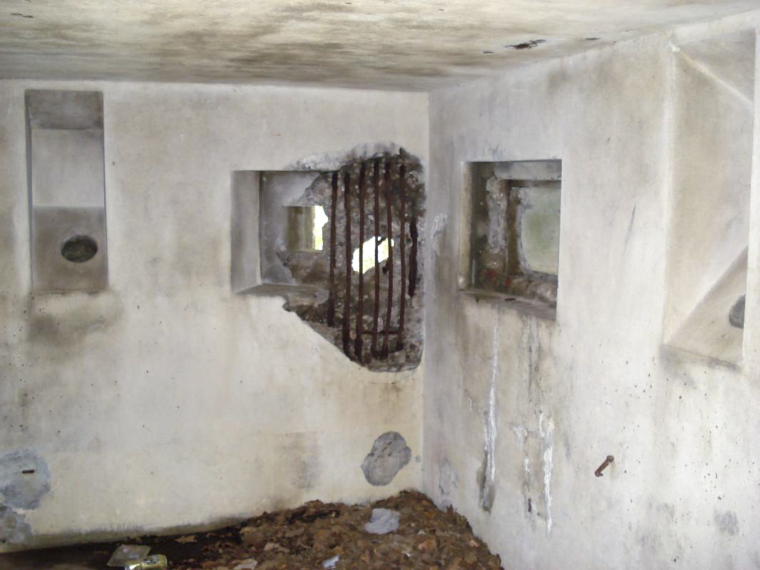 Ligne Maginot - MF11 - N - LA HATRELLE - (Poste GRM - Maison Forte) - L'intérieur angle frontal/droit - R Tucker