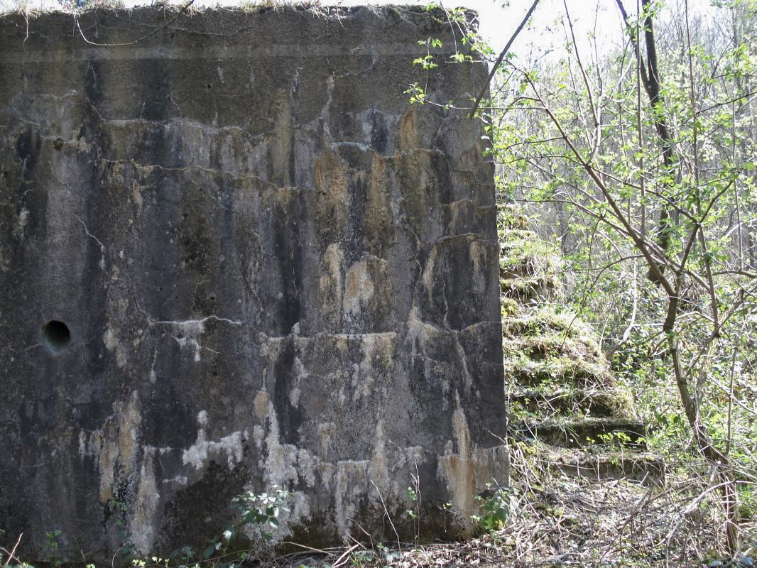Ligne Maginot - MF15 - R - BOUCHON LOUIS VAL - (Poste GRM - Maison Forte) - Face gauche - R Tucker