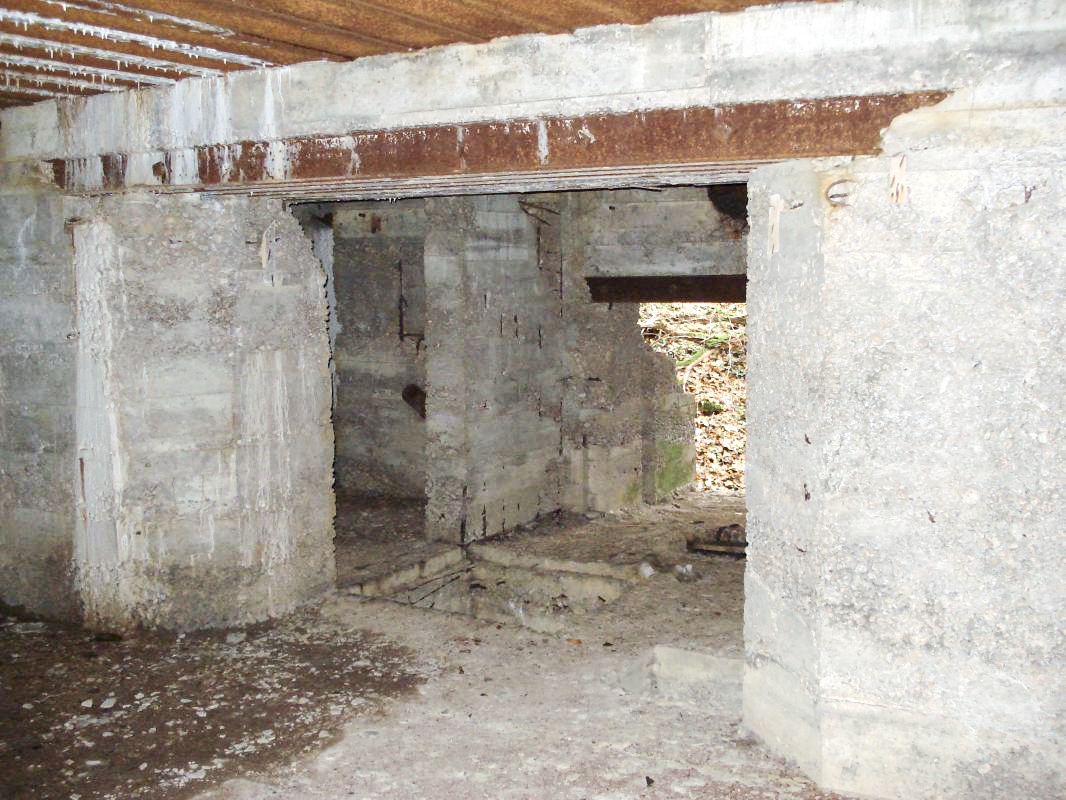 Ligne Maginot - CEZF-33  - LE DEFFOY - (Casemate d'infanterie - double) - L'entrée canon AC - R Tucker