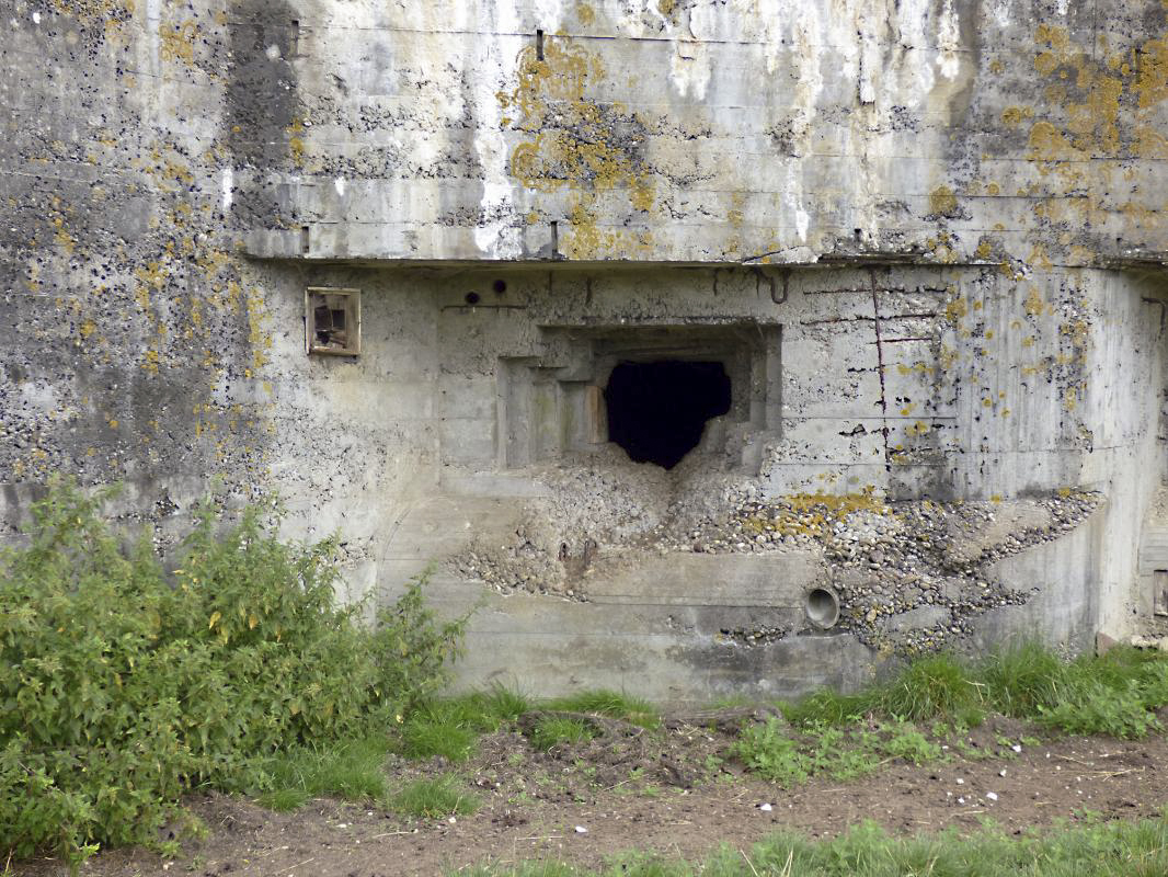 Ligne Maginot - CEZF-40 - FORET DE MANGIENNES - (Casemate d'infanterie) -  - JMBrams