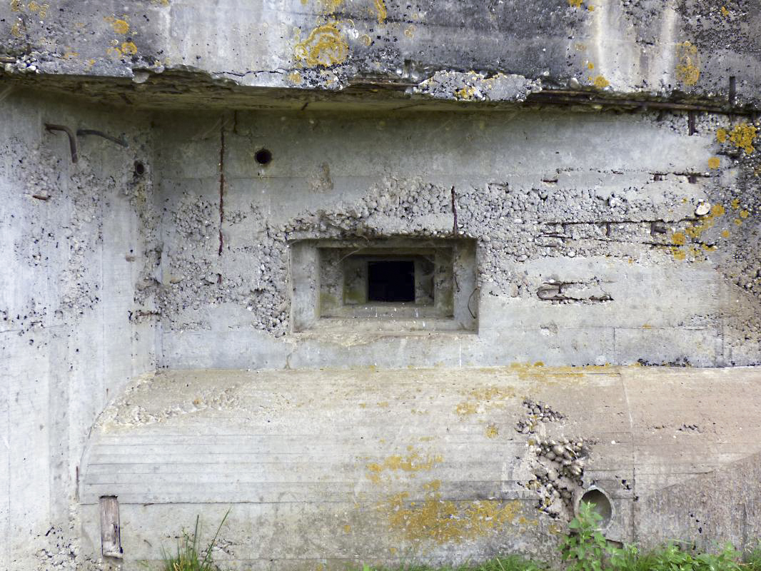 Ligne Maginot - CEZF-40 - FORET DE MANGIENNES - (Casemate d'infanterie) -  - JMBrams