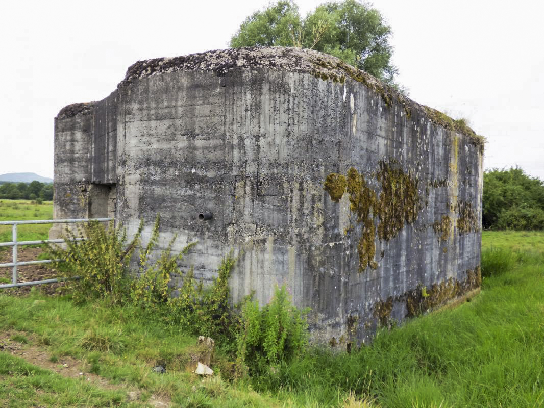 Ligne Maginot - CEZF-40 - FORET DE MANGIENNES - (Casemate d'infanterie) -  - JMBrams
