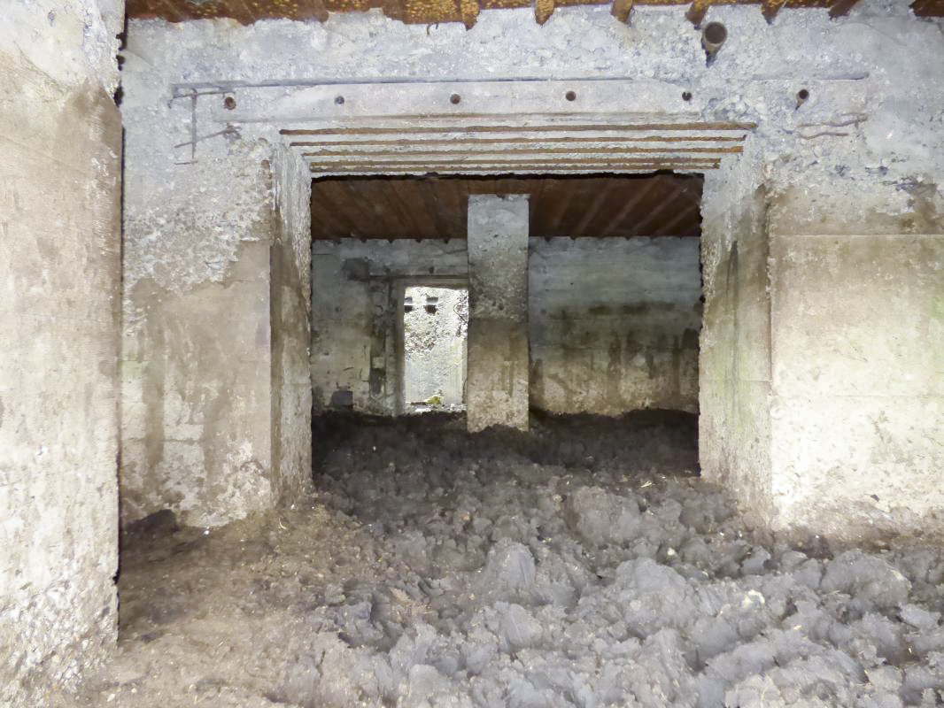 Ligne Maginot - CEZF-40 - FORET DE MANGIENNES - (Casemate d'infanterie) -  - JMBrams