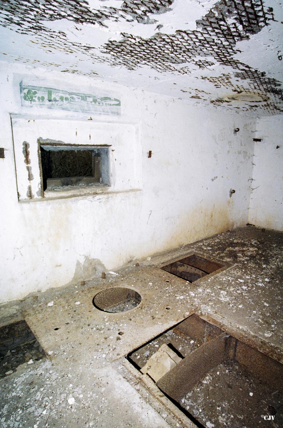 Ligne Maginot - BB5 - (Blockhaus pour canon) - Le créneau pour canon de 47mm - Lia VERMEULEN
