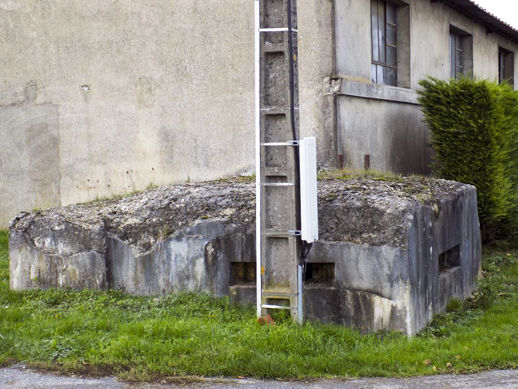 Ligne Maginot - R6 - AILLICOURT - (Blockhaus pour arme infanterie) -  - R Tucker