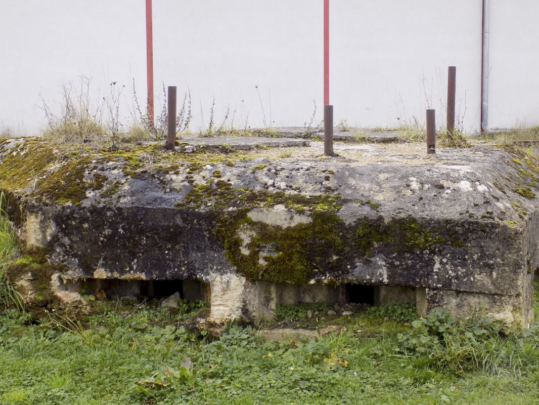 Ligne Maginot - R5 - REMILLY NORD - (Blockhaus pour arme infanterie) -  - R Tucker