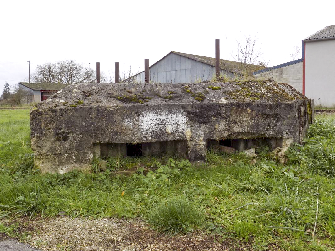 Ligne Maginot - R5 - REMILLY NORD - (Blockhaus pour arme infanterie) -  - R Tucker