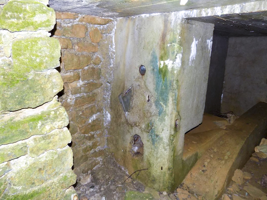 Ligne Maginot - 31A - LIPHE - (Blockhaus pour canon) - Semi-ouvert coté gauche - R Tucker
