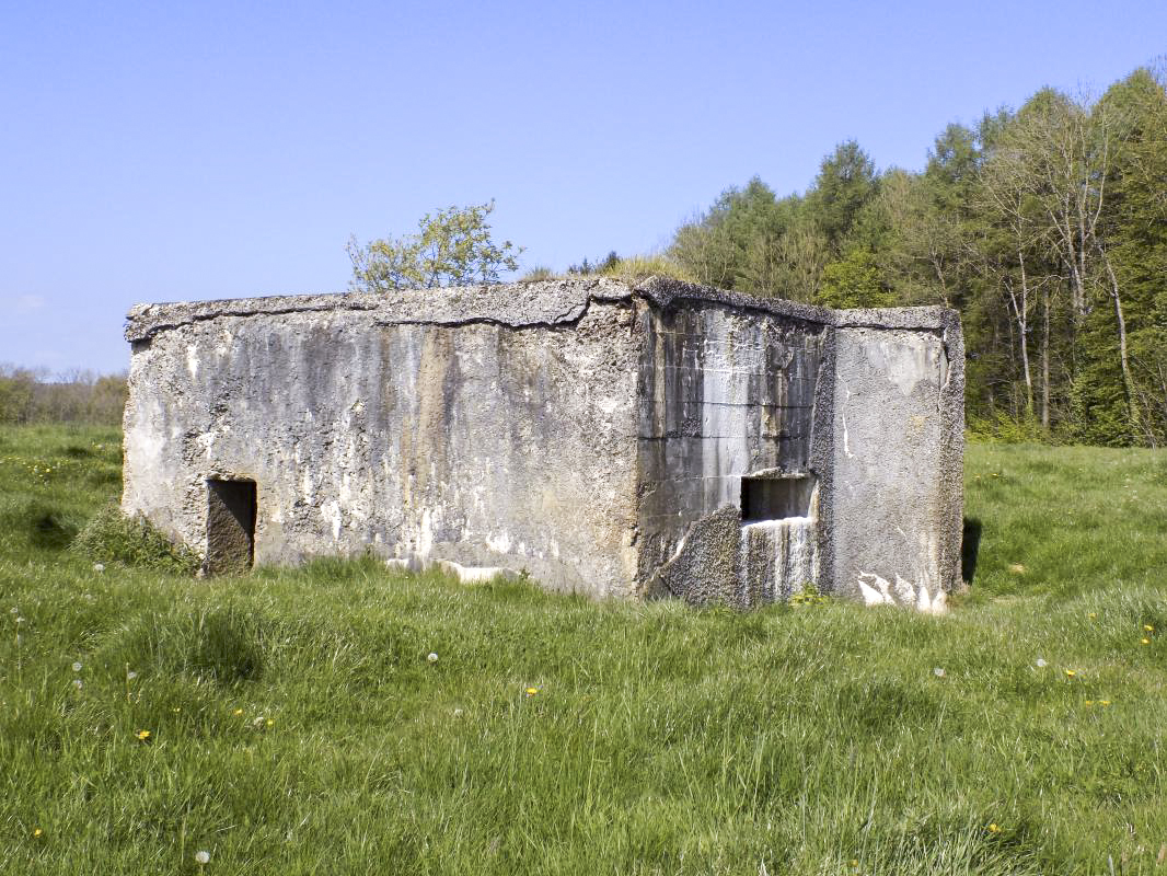 Ligne Maginot - 202 - LA NIVRAGNE EST - (Blockhaus pour canon) - Faces droite et frontale - R Tucker