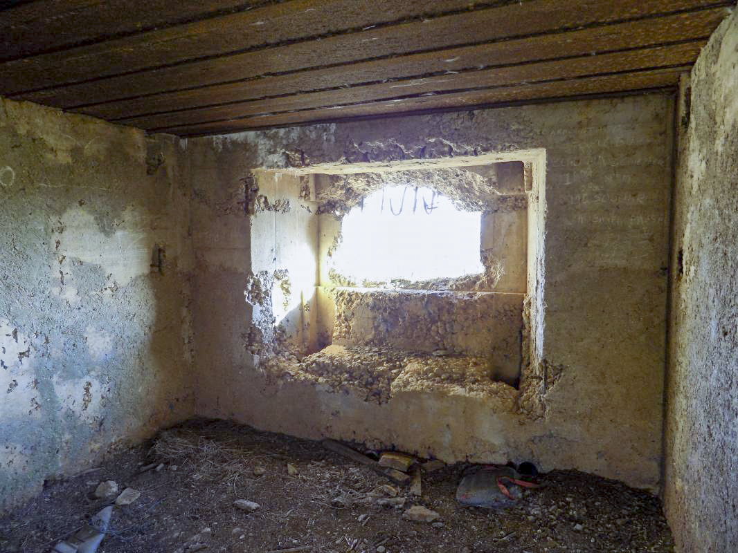 Ligne Maginot - 222 - SAURETERRE OUEST - (Blockhaus pour canon) - Embrasure - R Tucker