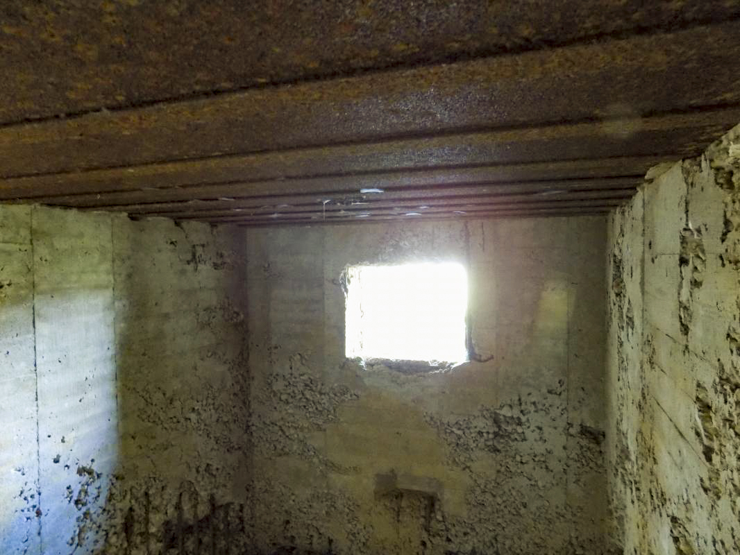 Ligne Maginot - 311 - SAURETERRE EST - (Blockhaus pour arme infanterie) - L'embrasure - R Tucker