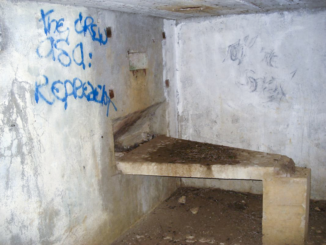 Ligne Maginot - BB117-B - LA HAZELLE - (Blockhaus pour arme infanterie) - L’intérieur, droit - R Tucker