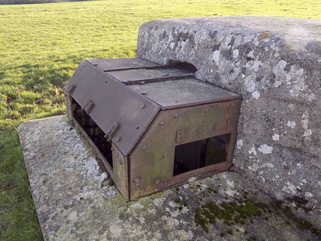 Ligne Maginot - BB129-D - TERRE LACOUE OUEST - (Observatoire d'artillerie) - Les créneaux - R Tucker