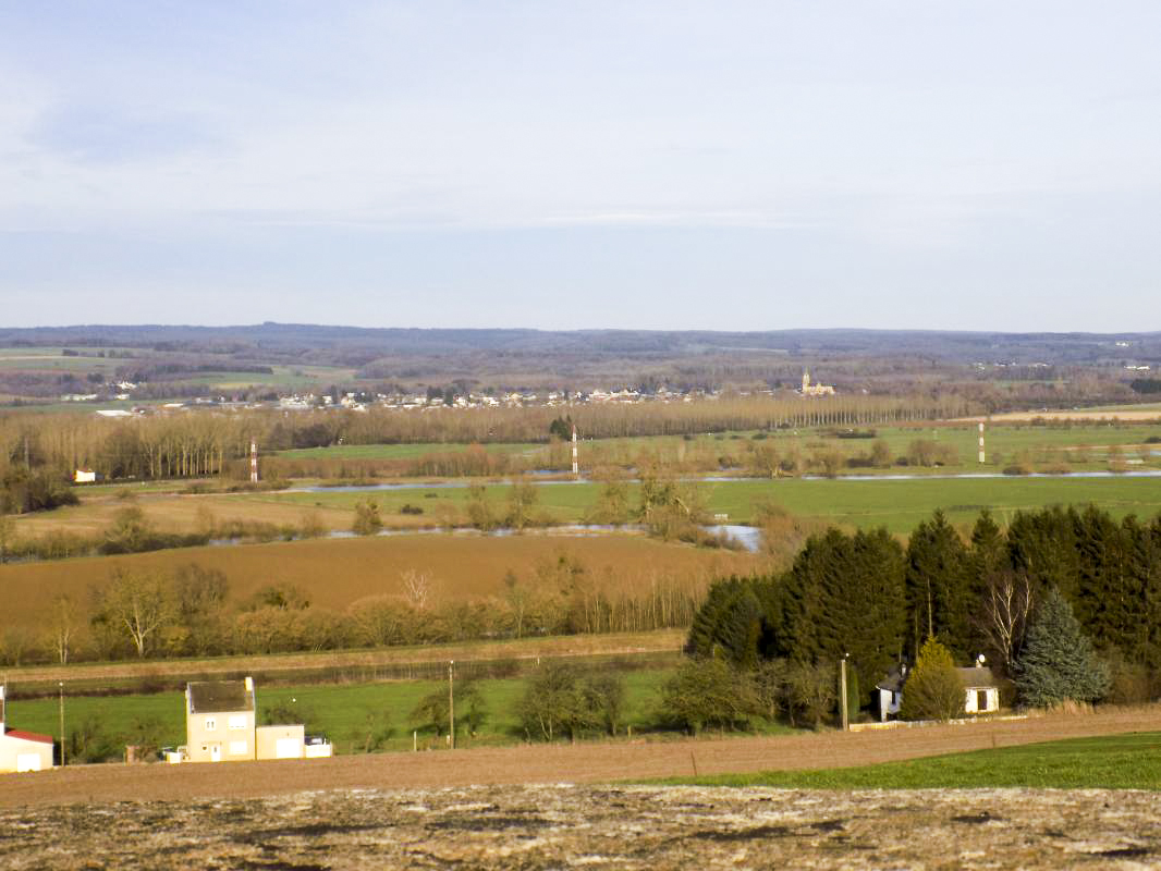 Ligne Maginot - BB129-D - TERRE LACOUE OUEST - (Observatoire d'artillerie) - Vue vers le nord, Bazeilles - R Tucker