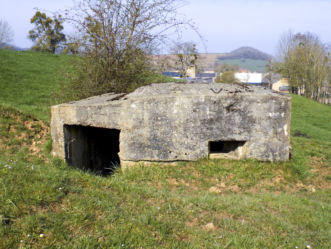 Ligne Maginot - C - CHATEAU DU LIRRY - (Blockhaus pour arme infanterie) - Face droite - R Tucker