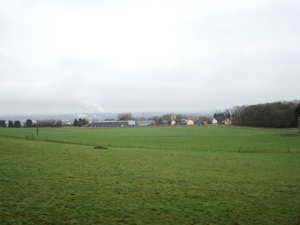 Ligne Maginot - K - FERME DU MOULIN - (Blockhaus pour canon) - Vue nord vers Remilly-Aillicourt - R Tucker