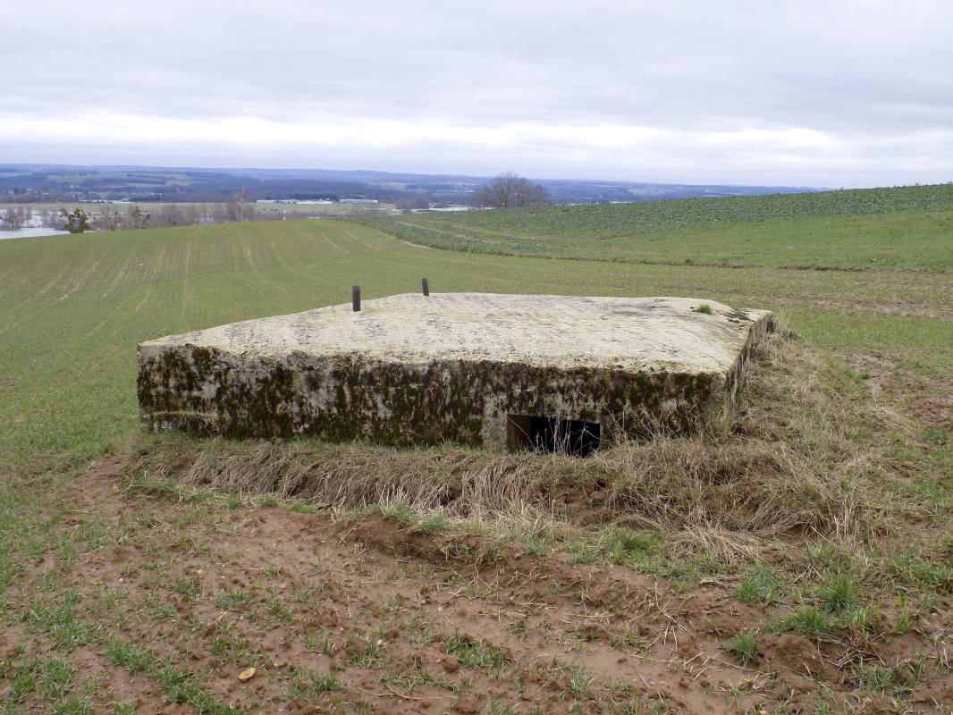 Ligne Maginot - P5 - PORTE DE GARDE - (Blockhaus pour arme infanterie) - Face gauche - R Tucker