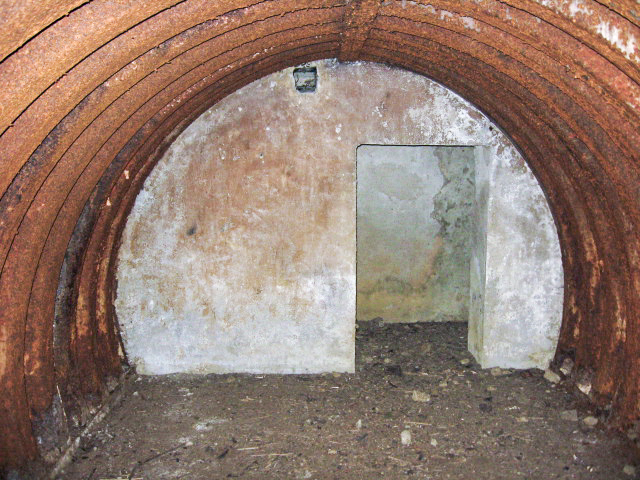 Ligne Maginot - FERME de MOHRENHOF (166° RIF) (PC de Sous-Secteur) - L'intérieur du deuxième abri - Christian LENHARD
