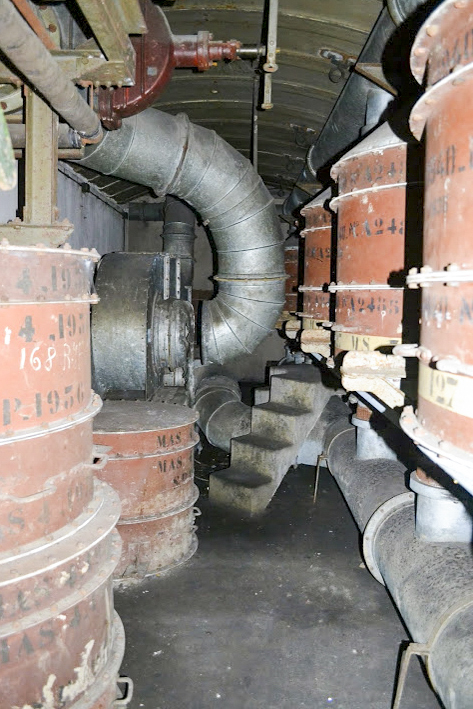 Ligne Maginot - HETTANGE GRANDE - X8 (QUARTIER ROUSSY - III/168°RIF) - (Abri) - La salle de neutralisation de l'abri - PAVEL Jan