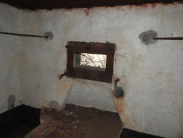 Ligne Maginot - FROHMUHL SUD - (Blockhaus pour arme infanterie) - Le créneau pour mitrailleuse.