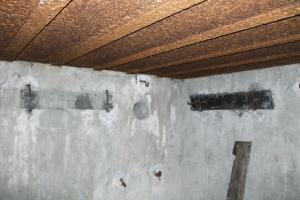 Ligne Maginot - SCHLOSSWALD 1 - (Blockhaus pour arme infanterie) - Chambre de tir
Les restes d'équipements