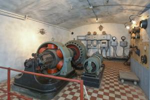 Ligne Maginot - GUENTRANGE (FESTE DE) - (Ouvrage d'artillerie) - L'usine électrique
Convertisseurs 400V - 110V continus