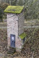 Ligne Maginot - GUENTRANGE (FESTE DE) - (Ouvrage d'artillerie) - Poste alimentation electrique extérieur.
Il est marqué - 2e Génie 1939
