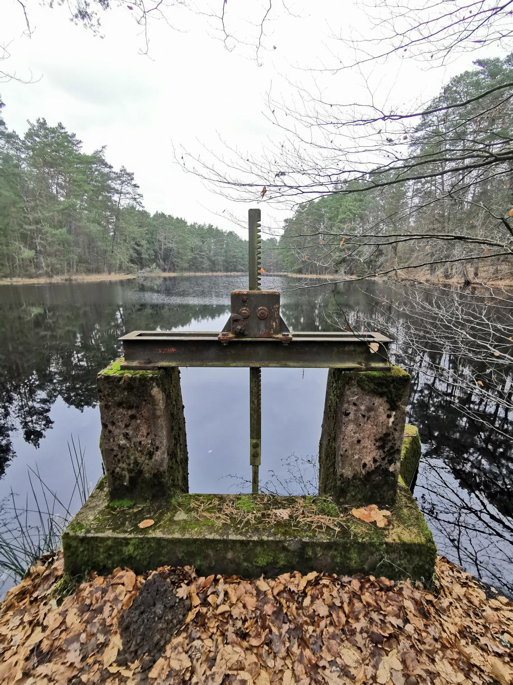 Ligne Maginot - WELSCHKOBERTWEIHER (ETANG-RéSERVOIR) - (Inondation défensive) - La vanne de vidange du réservoir - Jürgen Morr