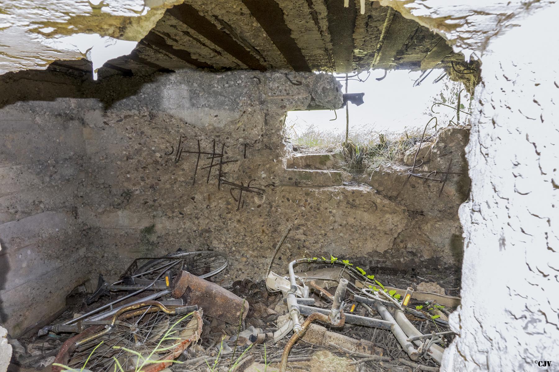 Ligne Maginot - CITE SOLVAY 1 - (Blockhaus pour arme infanterie) - L'intérieur - Lia VERMEULEN