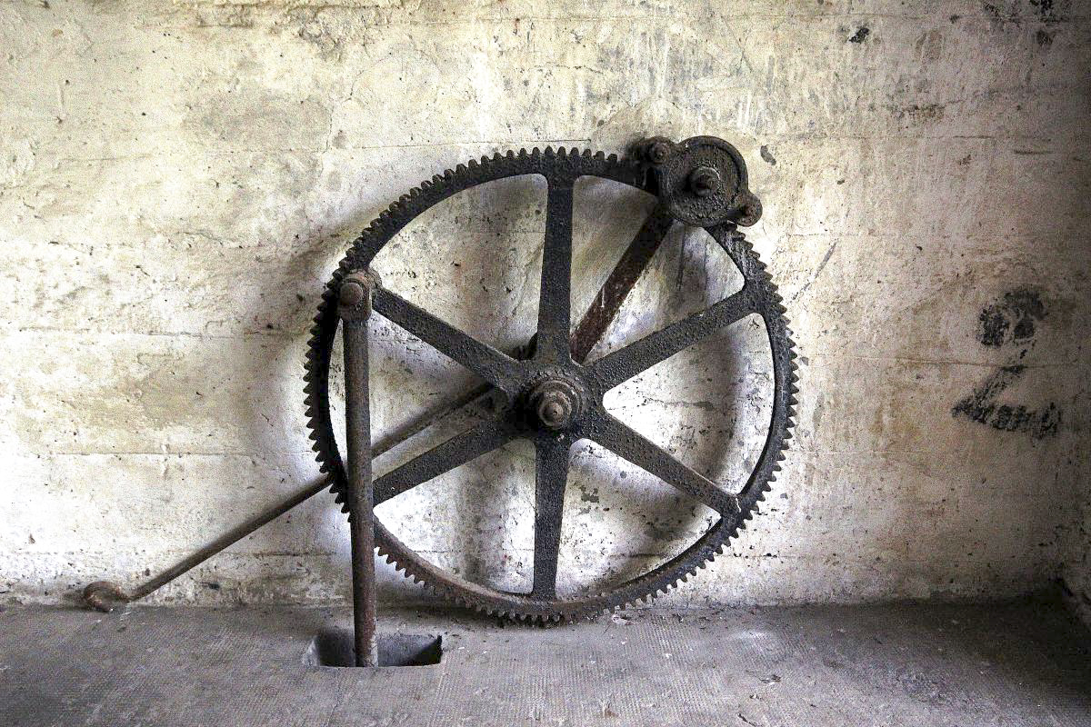 Ligne Maginot - VULMIS OU VULMIX - (Position d'artillerie préparée) - Le mechanisme du pont-levis - Michel & Philippe ZIMMER