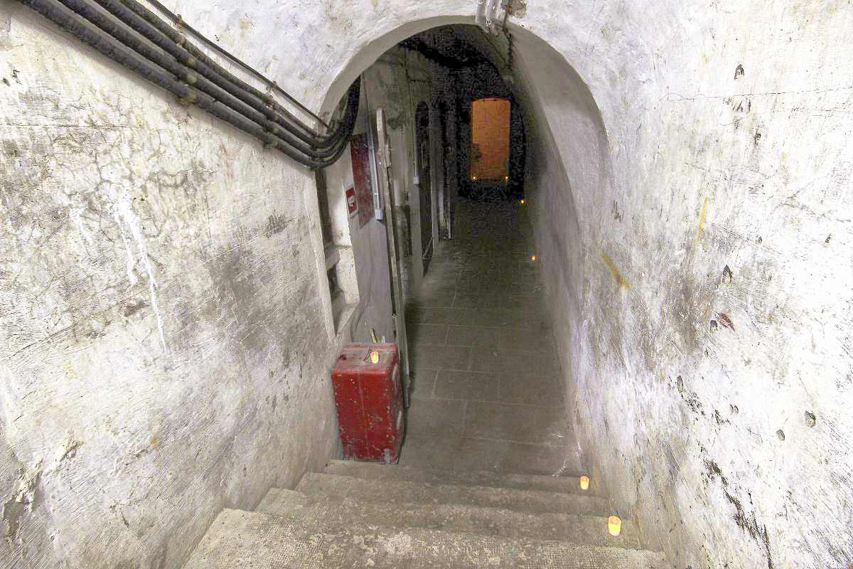 Ligne Maginot - VULMIS OU VULMIX - (Position d'artillerie préparée) - Couloir du magasin - Michel & Philippe ZIMMER