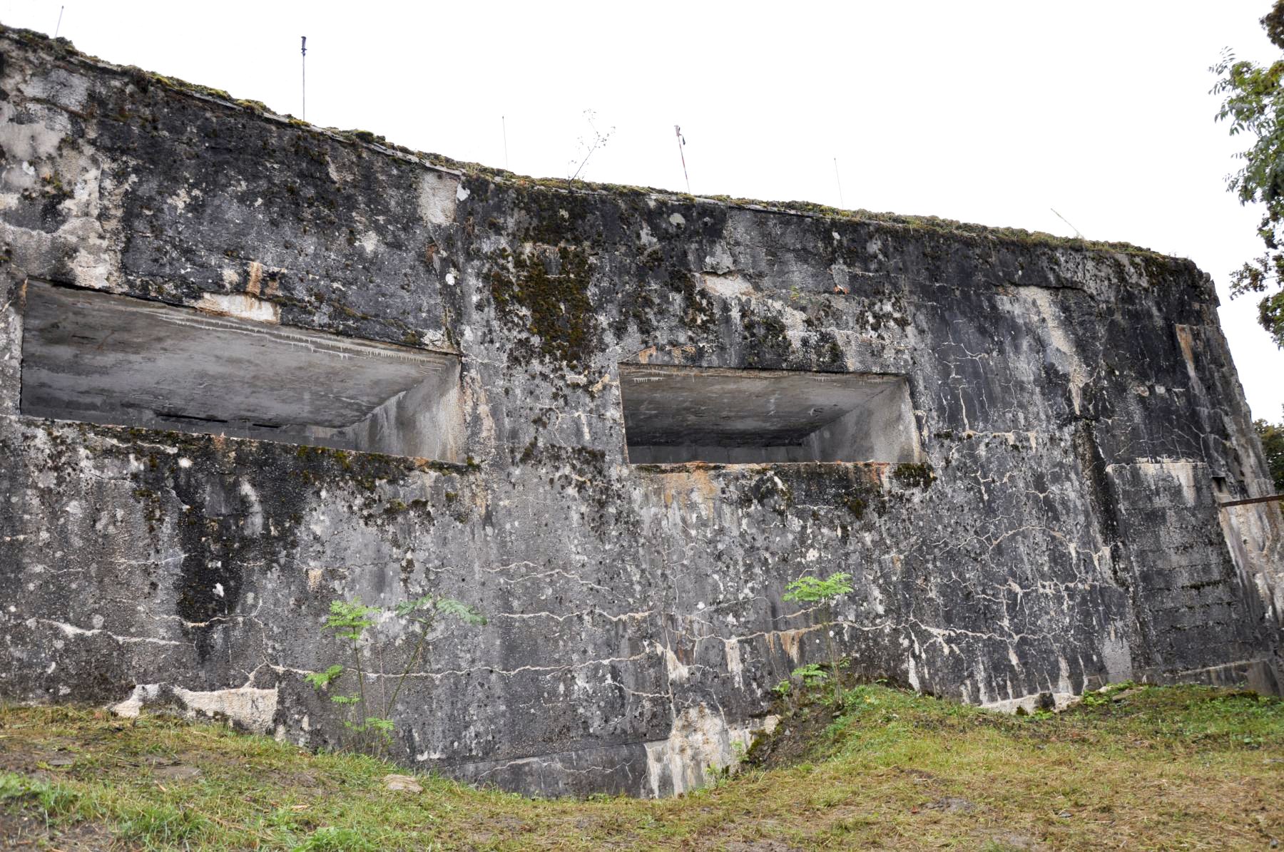 Ligne Maginot - VULMIS OU VULMIX - (Position d'artillerie préparée) - Orifices de ventilation arrière de la casemate de 95mm - Quentin DB