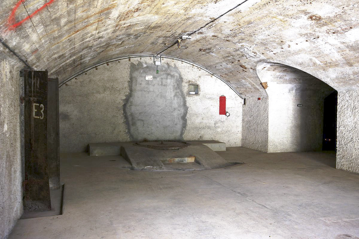 Ligne Maginot - VULMIS OU VULMIX - (Position d'artillerie préparée) - Casemate n°3 - Michel & Philippe ZIMMER